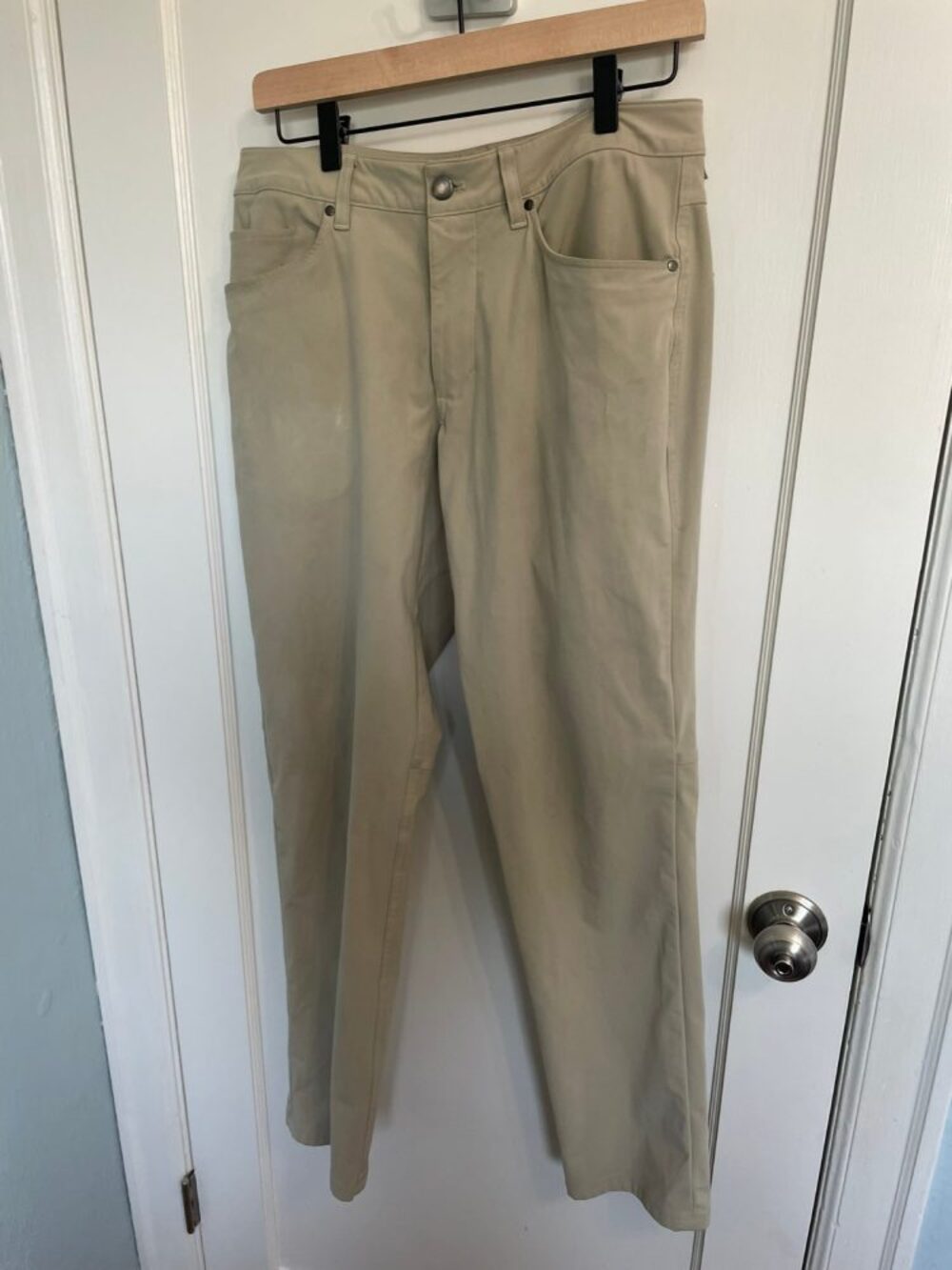 Lululemon ABC Pant Men's Khaki Classic Fit 5 Pocket Sz 31